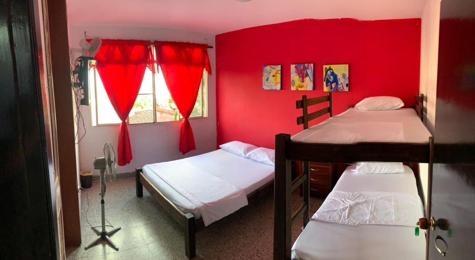 La Clave Hostel Кали Екстериор снимка
